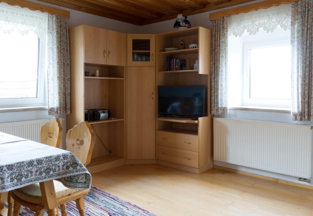 Ganhoer- Fam. Kaar Wintersdorf 部屋 写真